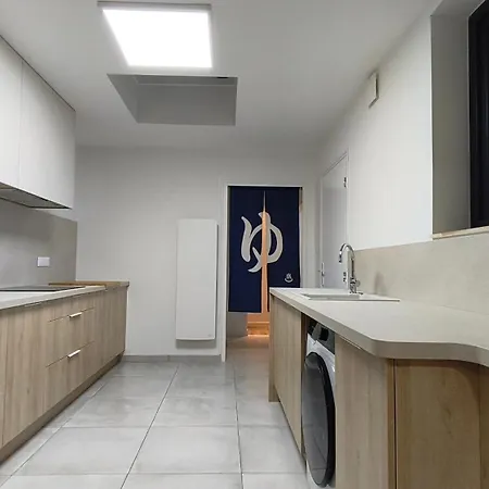 La Vague - & Commerces - 3 - Rdc 100m2 شقة *