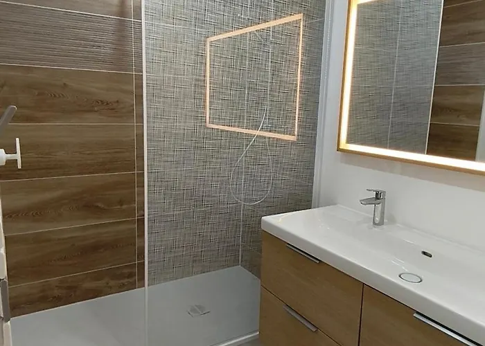 Lejlighed La Vague - & Commerces - 3 - Rdc 100m2 *